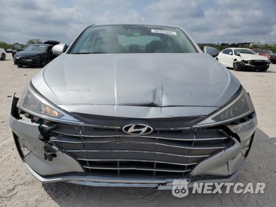 Piąte zdjęcie samochodu w środku: 2020 HYUNDAI ELANTRA SE VIN:KMHD74LF3LU926485 - miniatura