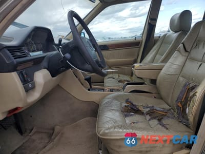Zdjęcie 7 z 12 samochodu: 1993 MERCEDES-BENZ 300 E VIN:WDBEA32E4PB977085 - miniatura