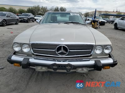 Piąte zdjęcie samochodu w środku: 1986 MERCEDES-BENZ 560 SL VIN:WDBBA48D9GA043615 - miniatura