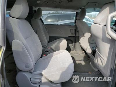 Zdjęcie 11 z 13 samochodu: 2015 TOYOTA SIENNA LE VIN:5TDJK3DC2FS097860 - miniatura