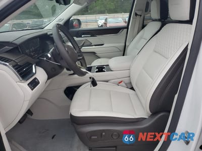 Zdjęcie 7 z 13 samochodu: 2024 GMC ACADIA DENALI VIN:1GKENLKS5RJ197427 - miniatura