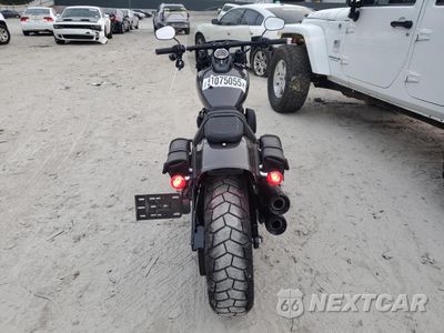 Czwarte zdjęcie samochodu z boku: 2023 HARLEY-DAVIDSON FXFBS VIN:1HD1YLK17PB032557 - miniatura
