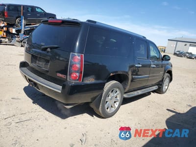 Trzecie zdjęcie samochodu z tyłu: 2008 GMC YUKON XL DENALI VIN:1GKFK66818J193676 - miniatura
