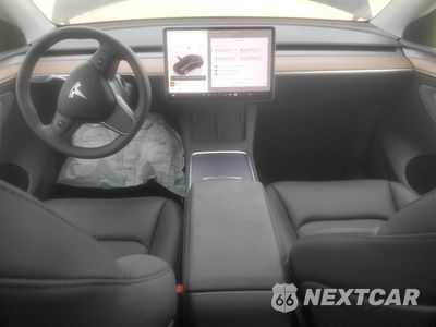 Zdjęcie 8 z 16 samochodu: 2024 TESLA MODEL Y VIN:7SAYGDED0RF079172 - miniatura