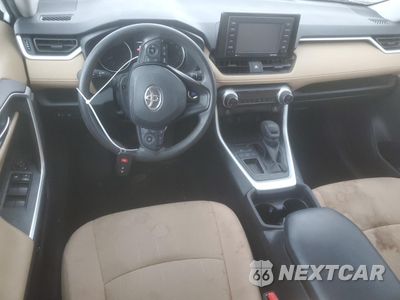 Zdjęcie 8 z 16 samochodu: 2021 TOYOTA RAV4 XLE VIN:2T3W1RFV1MC168148 - miniatura