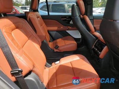 Zdjęcie 11 z 16 samochodu: 2025 LINCOLN AVIATOR RESERVE VIN:5LM5J7XC6SGL05792 - miniatura