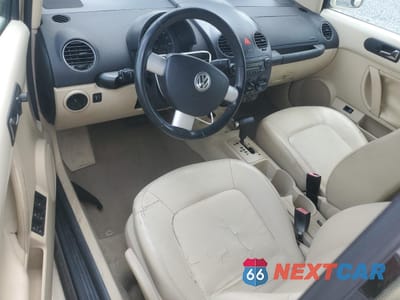 Zdjęcie 8 z 13 samochodu: 2008 VOLKSWAGEN NEW BEETLE CONVERTIBLE SE VIN:3VWRF31Y88M410336 - miniatura