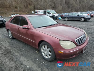 Czwarte zdjęcie samochodu z boku: 2000 MERCEDES-BENZ S 500 VIN:WDBNG75JXYA085803 - miniatura