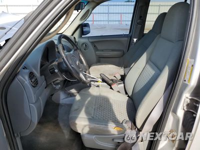 Zdjęcie 7 z 16 samochodu: 2005 JEEP LIBERTY SPORT VIN:1J4GK48K35W651305 - miniatura