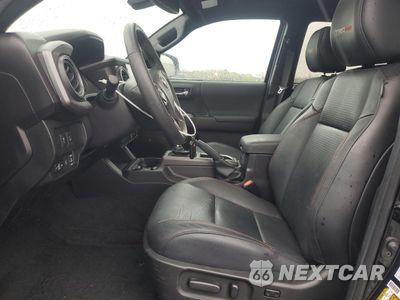 Zdjęcie 7 z 15 samochodu: 2023 TOYOTA TACOMA DOUBLE CAB VIN:3TYCZ5AN7PT124806 - miniatura