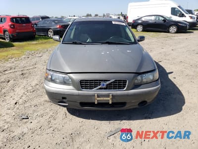 Piąte zdjęcie samochodu w środku: 2004 VOLVO S60 VIN:YV1RS64A942359553 - miniatura