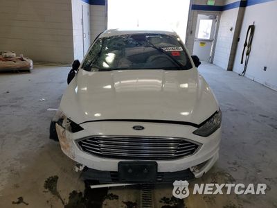 Piąte zdjęcie samochodu w środku: 2017 FORD FUSION SE HYBRID VIN:3FA6P0LU5HR381169 - miniatura