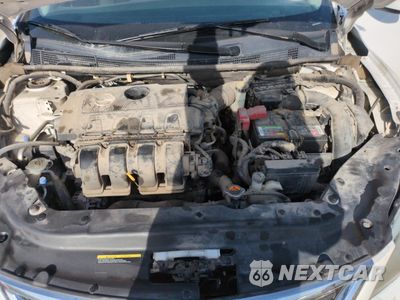 Zdjęcie 11 z 12 samochodu: 2014 NISSAN SENTRA S VIN:3N1AB7AP2EY334601 - miniatura