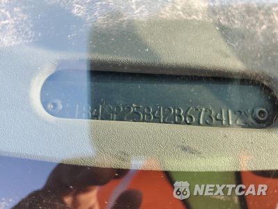 Zdjęcie 15 z 15 samochodu: 2002 DODGE CARAVAN SE VIN:1B4GP25B42B673412 - miniatura