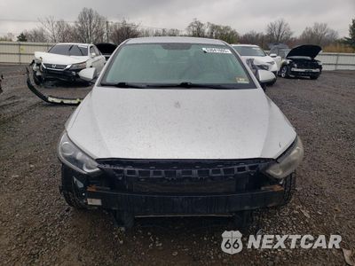 Piąte zdjęcie samochodu w środku: 2017 HYUNDAI ELANTRA SE VIN:5NPD84LF4HH089135 - miniatura