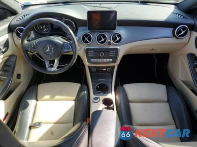 Zdjęcie 8 z 13 samochodu: 2018 MERCEDES-BENZ CLA 250 4MATIC VIN:WDDSJ4GB6JN569790 - miniatura