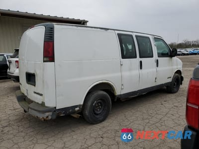 Trzecie zdjęcie samochodu z tyłu: 2002 CHEVROLET EXPRESS G1500 VIN:1GCEG15WX21194148 - miniatura