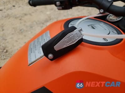 Zdjęcie 8 z 9 samochodu: 2019 KTM 1290 SUPER ADVENTURE S VIN:VBKV79408KM915642 - miniatura