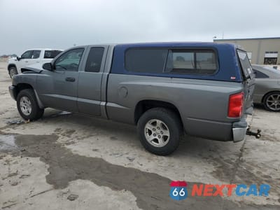 Drugie zdjęcie samochodu z przodu: 2016 DODGE DAKOTA SLT VIN:1D7HE42K76S714236 - miniatura