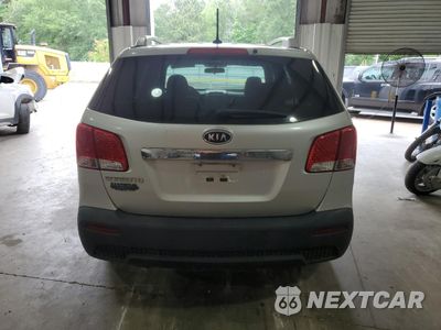Zdjęcie 6 z 13 samochodu: 2012 KIA SORENTO BASE VIN:5XYKT4A25CG200183 - miniatura
