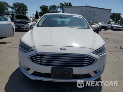 Piąte zdjęcie samochodu w środku: 2017 FORD FUSION SE HYBRID VIN:3FA6P0LU7HR408890 - miniatura