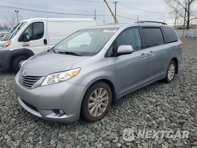 2013 TOYOTA SIENNA XLE 5TDDK3DCXDS059559 - główne zdjęcie licytacji z USA - miniatura