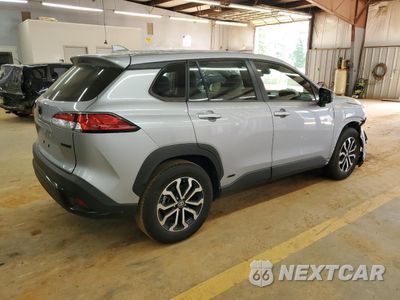Trzecie zdjęcie samochodu z tyłu: 2024 TOYOTA COROLLA CROSS SE VIN:7MUFBABG7RV035039 - miniatura