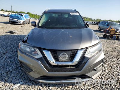 Piąte zdjęcie samochodu w środku: 2017 NISSAN ROGUE S VIN:KNMAT2MT6HP594088 - miniatura