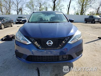 Piąte zdjęcie samochodu w środku: 2018 NISSAN SENTRA S VIN:3N1AB7AP8JY242581 - miniatura