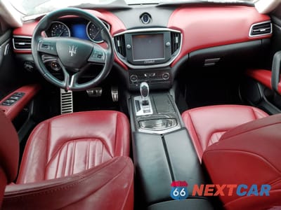 Zdjęcie 8 z 12 samochodu: 2015 MASERATI GHIBLI S VIN:ZAM57RTA2F1140205 - miniatura