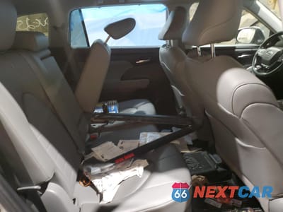 Zdjęcie 11 z 15 samochodu: 2021 TOYOTA HIGHLANDER XLE VIN:5TDGZRBH3MS069554 - miniatura