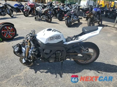 Trzecie zdjęcie samochodu z tyłu: 2008 SUZUKI GSX-R750 VIN:JS1GR7LA382104221 - miniatura