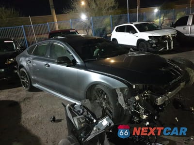 Czwarte zdjęcie samochodu z boku: 2014 AUDI RS7 VIN:WUAW2AFC5EN900997 - miniatura