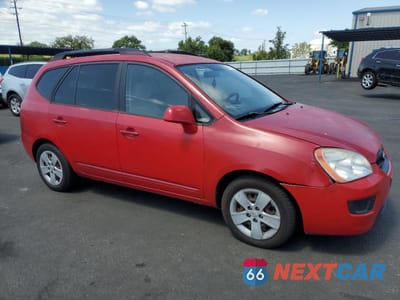 Czwarte zdjęcie samochodu z boku: 2009 KIA RONDO BASE VIN:KNAFG528697266291 - miniatura