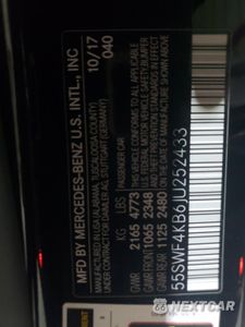 Zdjęcie 12 z 13 samochodu: 2018 MERCEDES-BENZ C 300 4MATIC VIN:55SWF4KB6JU252433 - miniatura