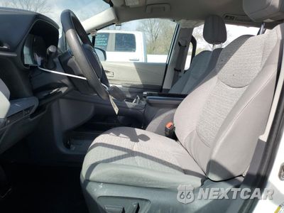 Zdjęcie 7 z 15 samochodu: 2021 TOYOTA SIENNA LE VIN:5TDKRKEC7MS027437 - miniatura