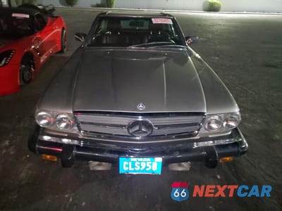 Piąte zdjęcie samochodu w środku: 1986 MERCEDES-BENZ 560 SL VIN:WDBBA48D9GA043615 - miniatura