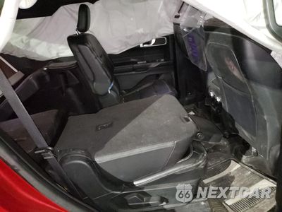 Zdjęcie 11 z 13 samochodu: 2020 FORD EXPLORER XLT VIN:1FMSK7DH0LGB36177 - miniatura