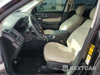 Zdjęcie 7 z 15 samochodu: 2017 FORD EXPLORER PLATINUM VIN:1FM5K8HT9HGD79169 - miniatura