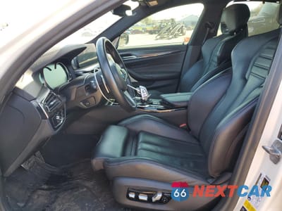 Zdjęcie 7 z 13 samochodu: 2018 BMW M5 VIN:WBSJF0C57JB282565 - miniatura