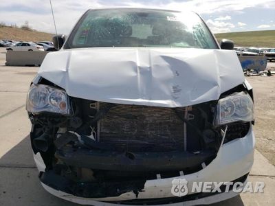 Piąte zdjęcie samochodu w środku: 2019 DODGE GRAND CARAVAN SE VIN:2C4RDGBG2KR623207 - miniatura