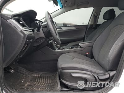 Zdjęcie 7 z 14 samochodu: 2019 HYUNDAI SONATA SE VIN:5NPE24AFXKH817699 - miniatura