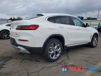 Trzecie zdjęcie samochodu z tyłu: 2025 BMW X4 XDRIVE30I VIN:5UX33DT03S9X64266 - miniatura