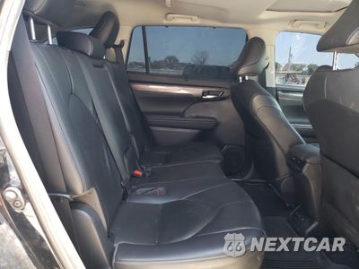 Zdjęcie 11 z 14 samochodu: 2021 TOYOTA HIGHLANDER LIMITED VIN:5TDYZRAH5MS085373 - miniatura