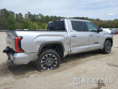 Trzecie zdjęcie samochodu z tyłu: 2023 TOYOTA TUNDRA CREWMAX LIMITED VIN:5TFJA5DB7PX065195 - miniatura
