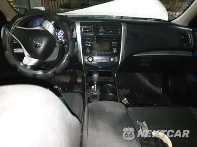 Zdjęcie 8 z 12 samochodu: 2014 NISSAN ALTIMA 2.5 VIN:1N4AL3AP8EC108919 - miniatura