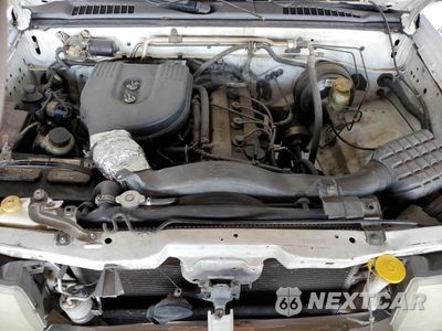 Zdjęcie 11 z 12 samochodu: 2000 NISSAN FRONTIER XE VIN:1N6DD21S8YC323270 - miniatura