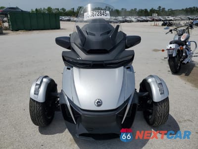 Drugie zdjęcie samochodu z przodu: 2022 CAN-AM SPYDER ROADSTER RT VIN:2BXNBDD21NV004341 - miniatura