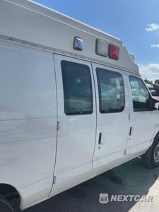 Trzecie zdjęcie samochodu z tyłu: 2013 FORD ECONOLINE E350 SUPER DUTY VAN VIN:1FDSS3EL0DDA69174 - miniatura