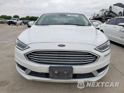 Piąte zdjęcie samochodu w środku: 2018 FORD FUSION SE HYBRID VIN:3FA6P0LUXJR118651 - miniatura